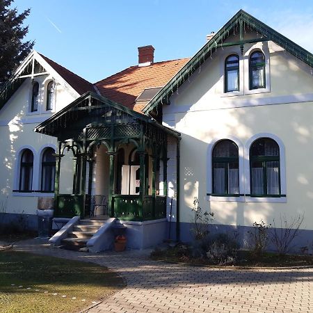Szalay Villa Веспрем Экстерьер фото