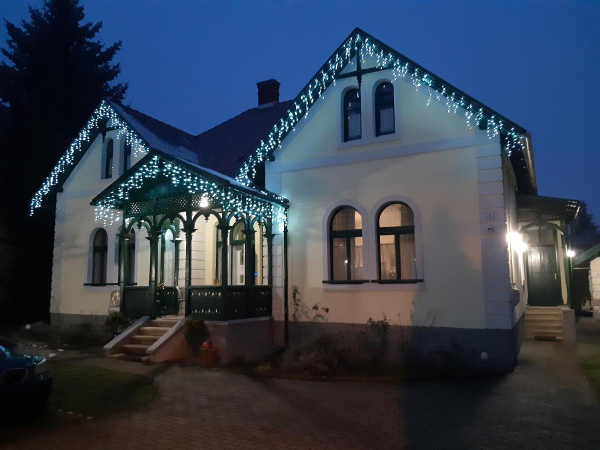Szalay Villa Веспрем Экстерьер фото